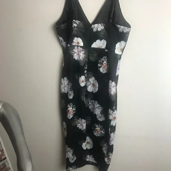 MISGUIDED Formal Floral Dress - Picture 4 of 5